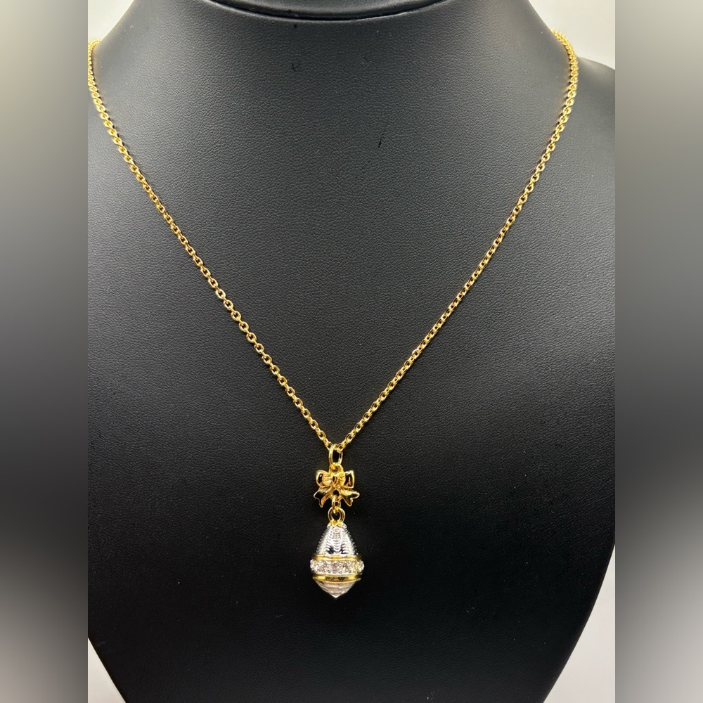 Vintage Joan Rivers Elegant Gold and Silver Bow Pendant Necklace